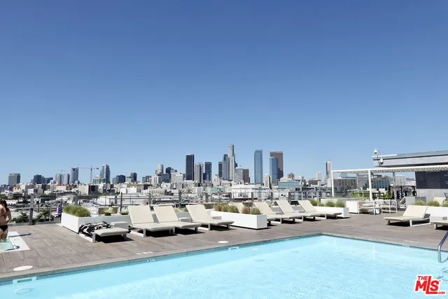 $3,300 | 527 Molino Street, Unit 307, Los Angeles, CA 90013