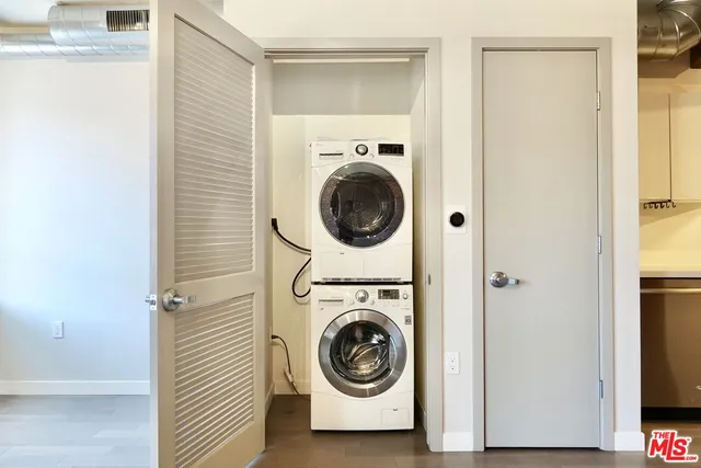 $3,300 | 527 Molino Street, Unit 307, Los Angeles, CA 90013