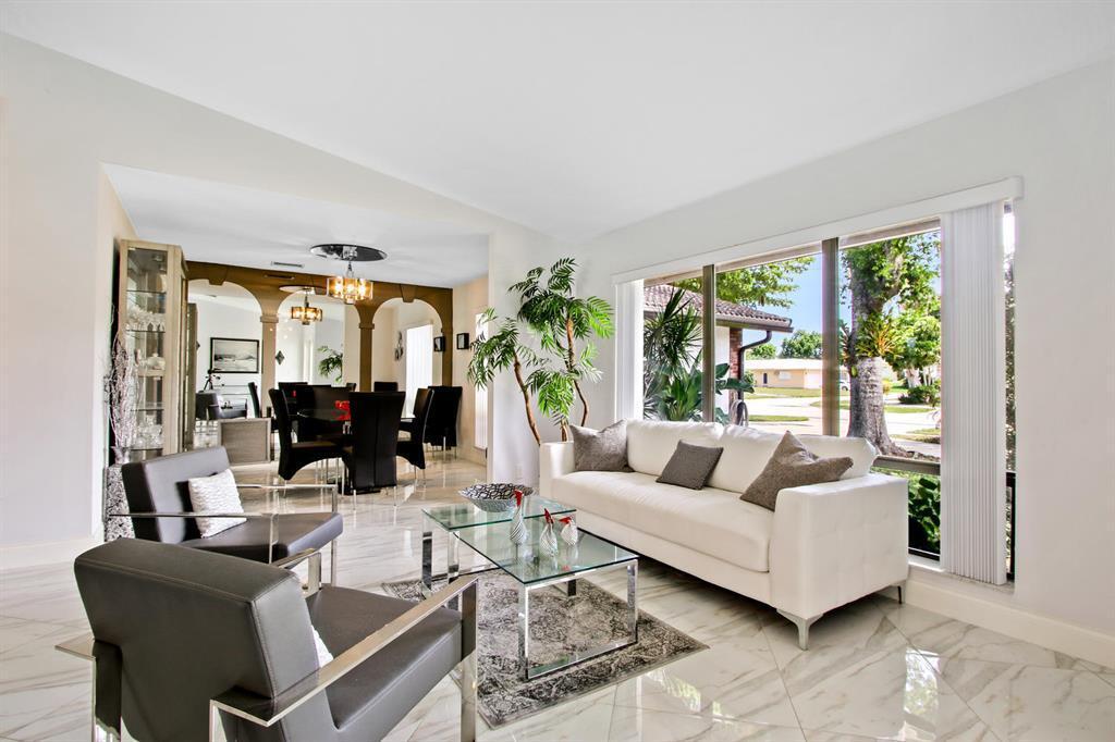 1501 Northwest 7th Street Boca Raton, FL 33486 - Photo 9 of 22 1501 nw 7 street.jpg 3