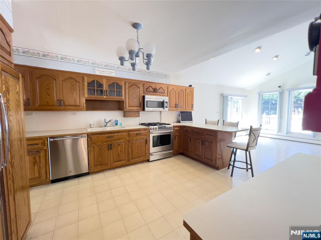 36 Deer Trail Road Hillsdale, NJ 07642 - Photo 9 of 23