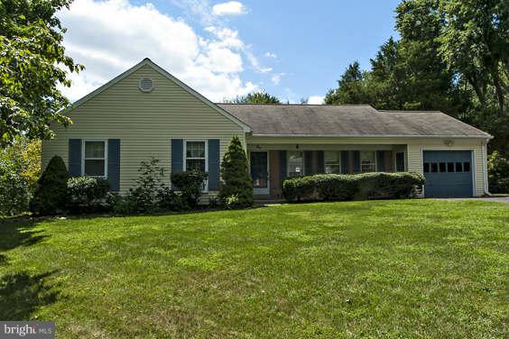 1 Thorburn Road Gaithersburg, MD 20878 - Photo 1 of 19 Exterior (Front)