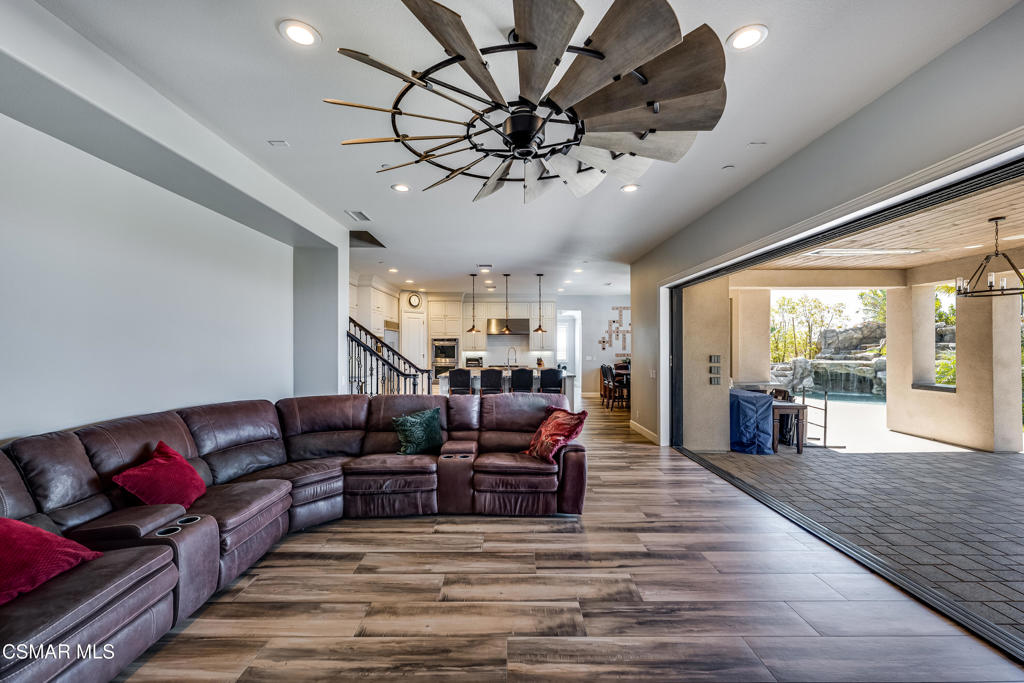 7377 Woods Court Moorpark, CA 93021 - Photo 4 of 29 a living room with furniture