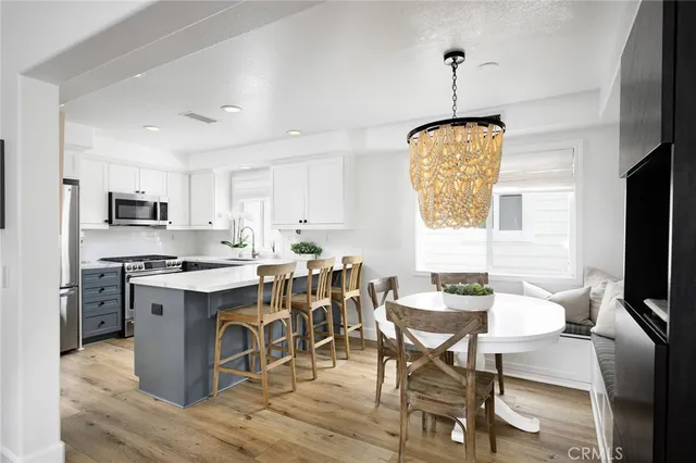 $2,225,000 | 618 Iris Avenue, Unit B, Corona del Mar, CA 92625