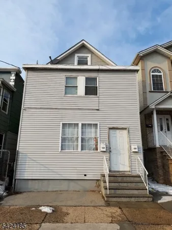 $559,999 | 221 Centre Street, Elizabeth, NJ 07202