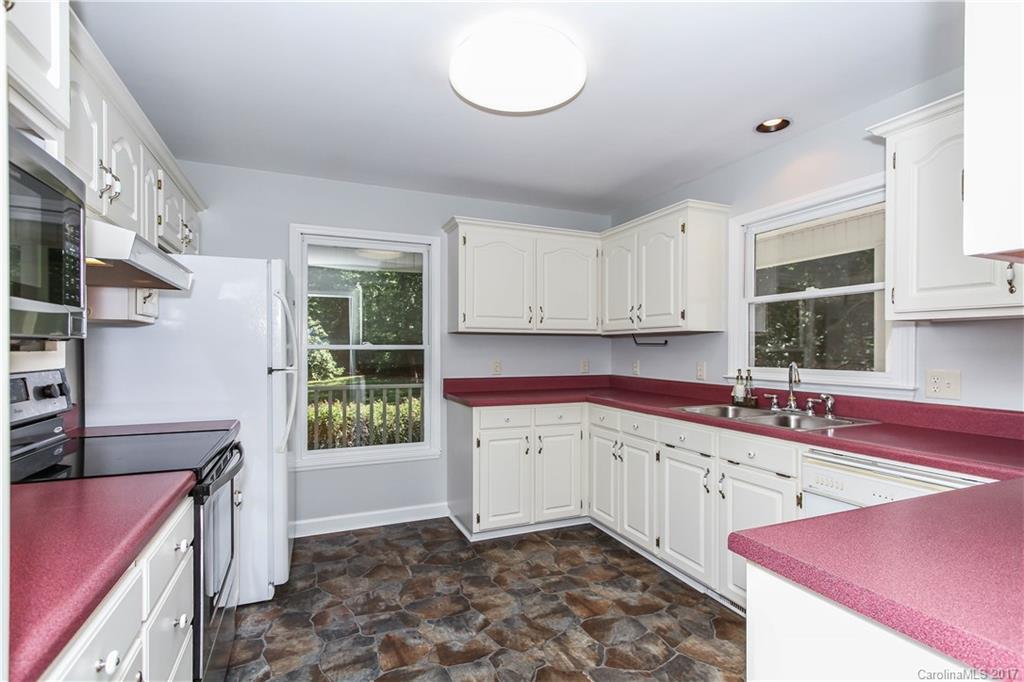 9411 Deer Run Road Waxhaw, NC 28173 - Photo 4 of 19 Gallery Image 4