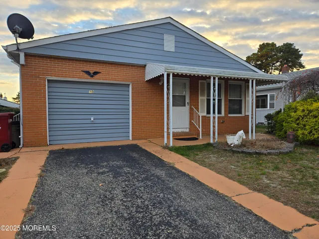 $2,300 | 10 Pine Valley Drive, Toms River, NJ 08757