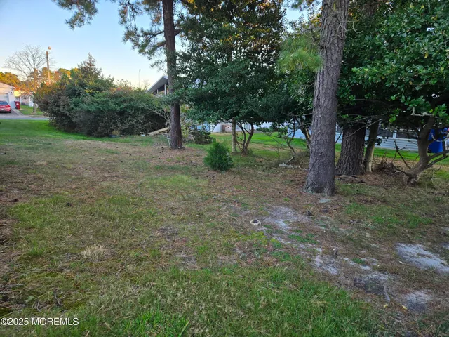 $2,300 | 10 Pine Valley Drive, Toms River, NJ 08757