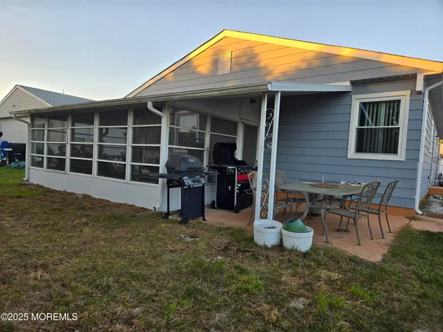 $2,300 | 10 Pine Valley Drive, Toms River, NJ 08757