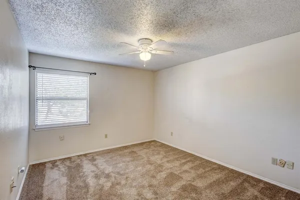 $1,775 | 1413 Palmnold Circle East, Fort Worth, TX 76120