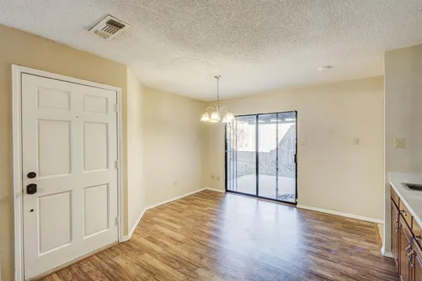 $1,775 | 1413 Palmnold Circle East, Fort Worth, TX 76120