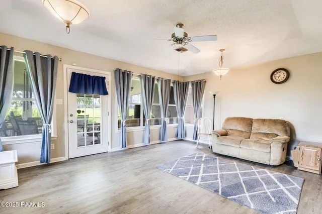 $218,000 | 314 Creswell Avenue, Scott, LA 70583