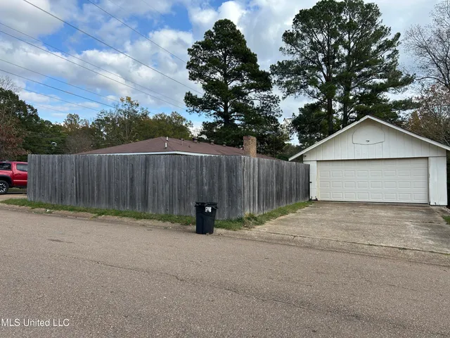 $147,500 | 4223 Will-O-Wood Boulevard, Jackson, MS 39212
