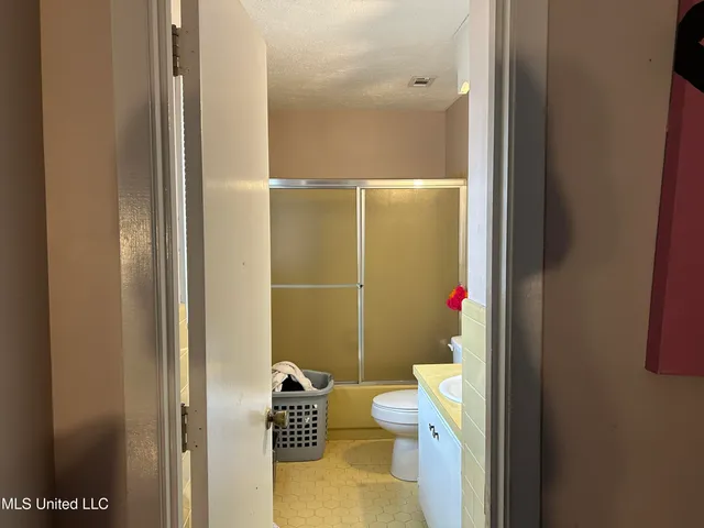 $147,500 | 4223 Will-O-Wood Boulevard, Jackson, MS 39212