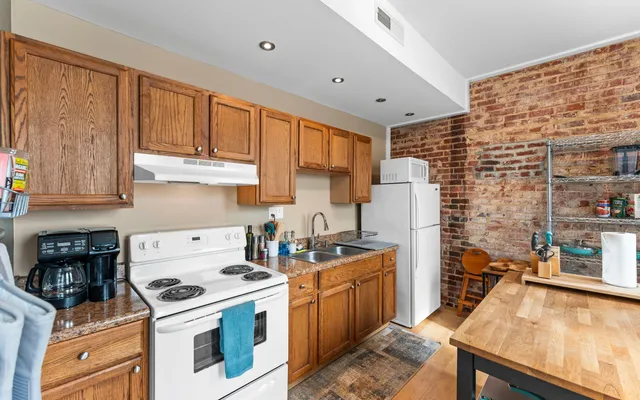 $2,100 | 3915 St Elmo Avenue, Chattanooga, TN 37409