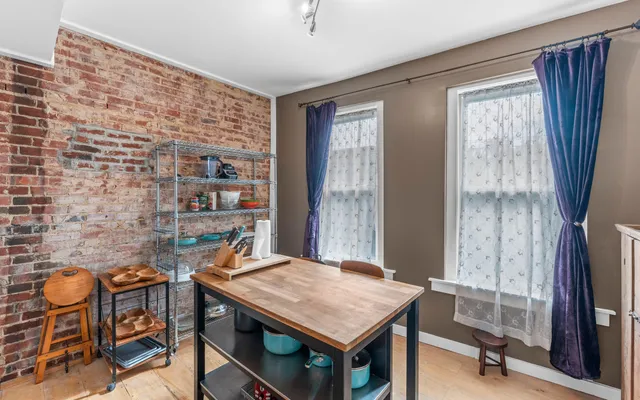 $2,100 | 3915 St Elmo Avenue, Chattanooga, TN 37409