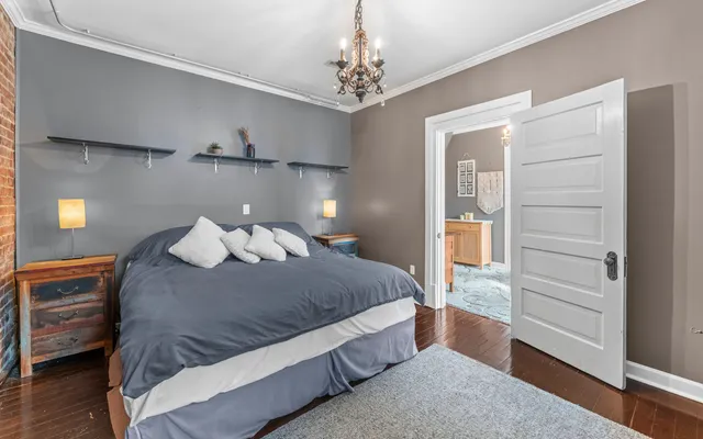 $2,100 | 3915 St Elmo Avenue, Chattanooga, TN 37409