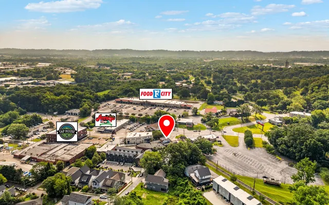 $2,100 | 3915 St Elmo Avenue, Chattanooga, TN 37409