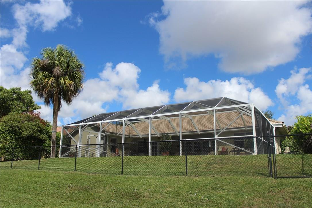 1335 Sabal Lakes Road Delray Beach, FL 33445 - Photo 15 of 16 Exterior back