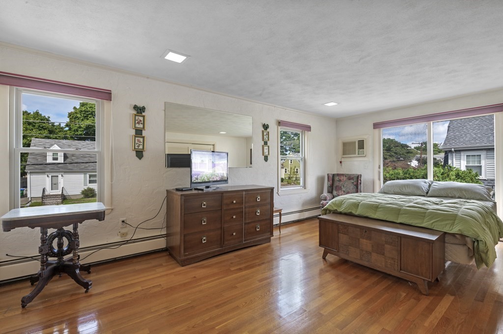 60 Roberts Road Medford, MA 02155 - Photo 20 of 39 Gallery Image 20