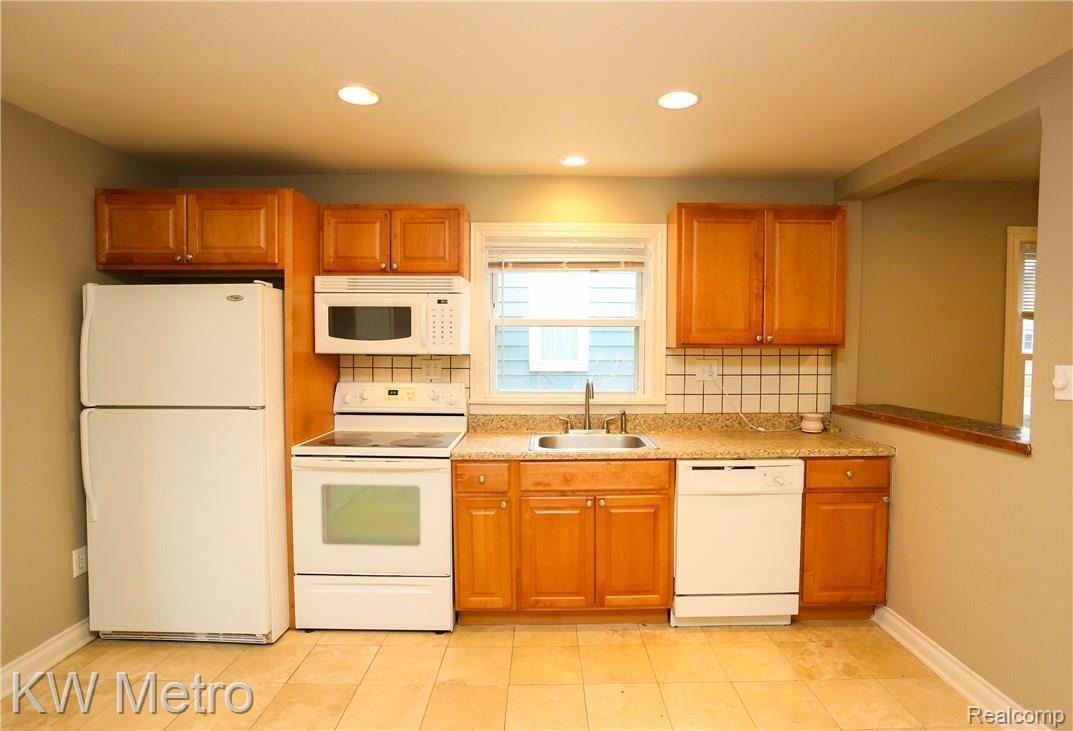 3039 Inman Street Ferndale, MI 48220 - Photo 7 of 23 Bennett-8.jpg
