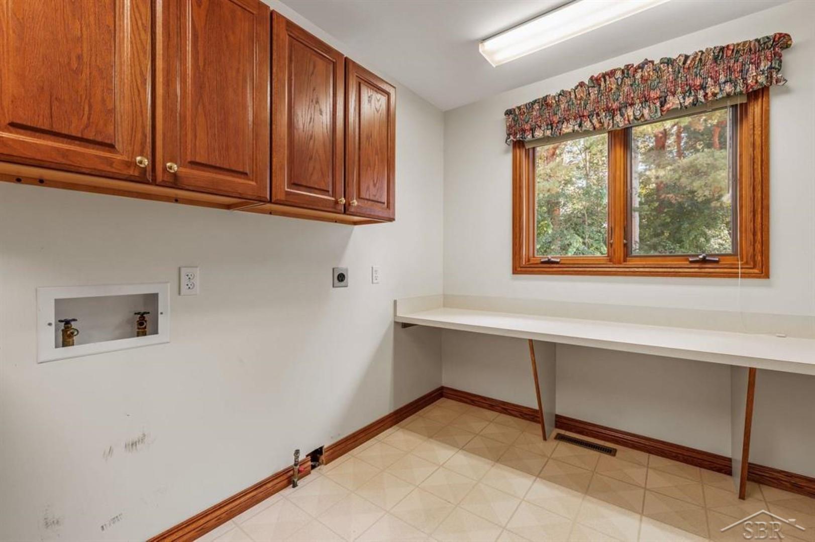 2129 East Stewart Road Midland, MI 48640 - Photo 45 of 66