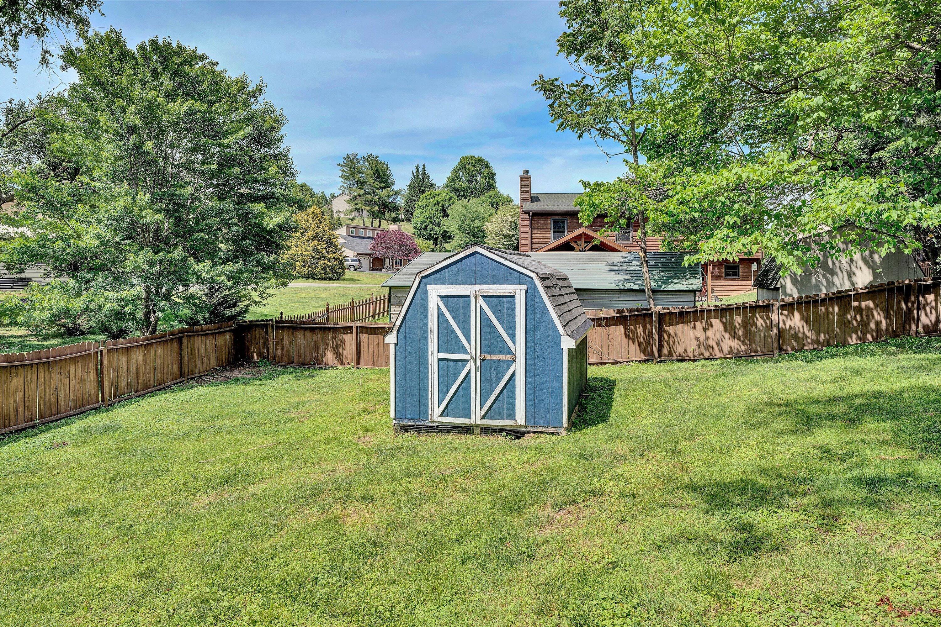 3808 Rte 3004 Roanoke, VA 24012 - Photo 39 of 44 Storage Shed
