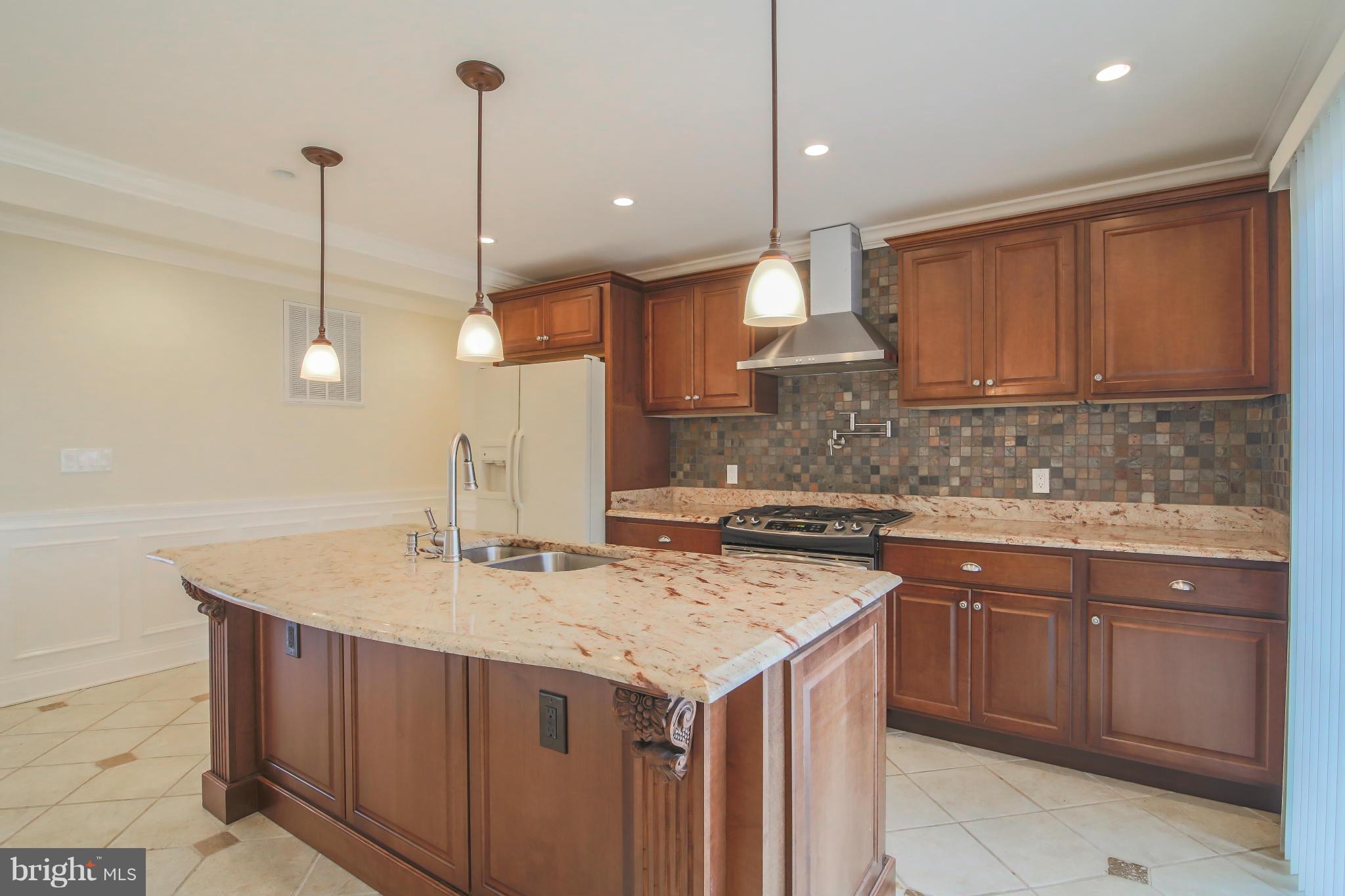 6124 Medora Road Linthicum Heights, MD 21090 - Photo 3 of 29 Kitchen