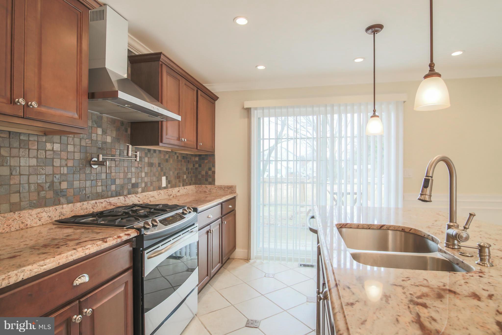 6124 Medora Road Linthicum Heights, MD 21090 - Photo 6 of 29 Kitchen