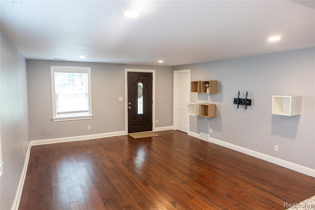48447 9 Mile Road Novi, MI 48167 - Photo 6 of 15