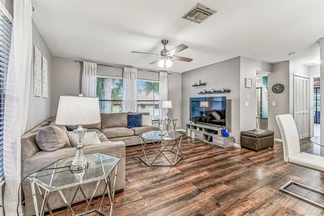 $1,500 | 1710 Hammock Pine Boulevard, Unit 17, Clearwater, FL 33761