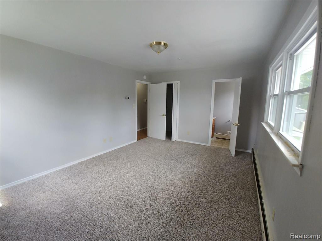 9211 Rucker Road Grosse Ile, MI 48138 - Photo 17 of 34
