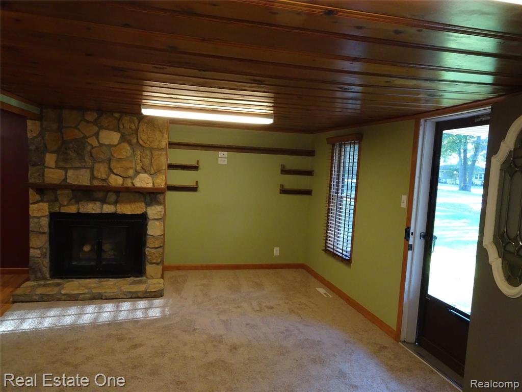 1658 Ladd Road Wolverine Lake, MI 48390 - Photo 4 of 16