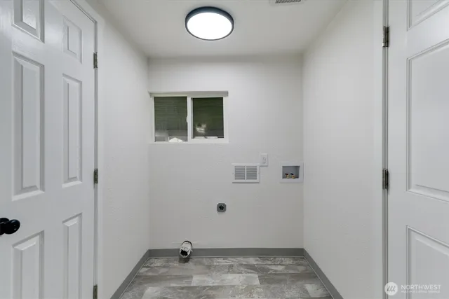 a view of a storage & utility room