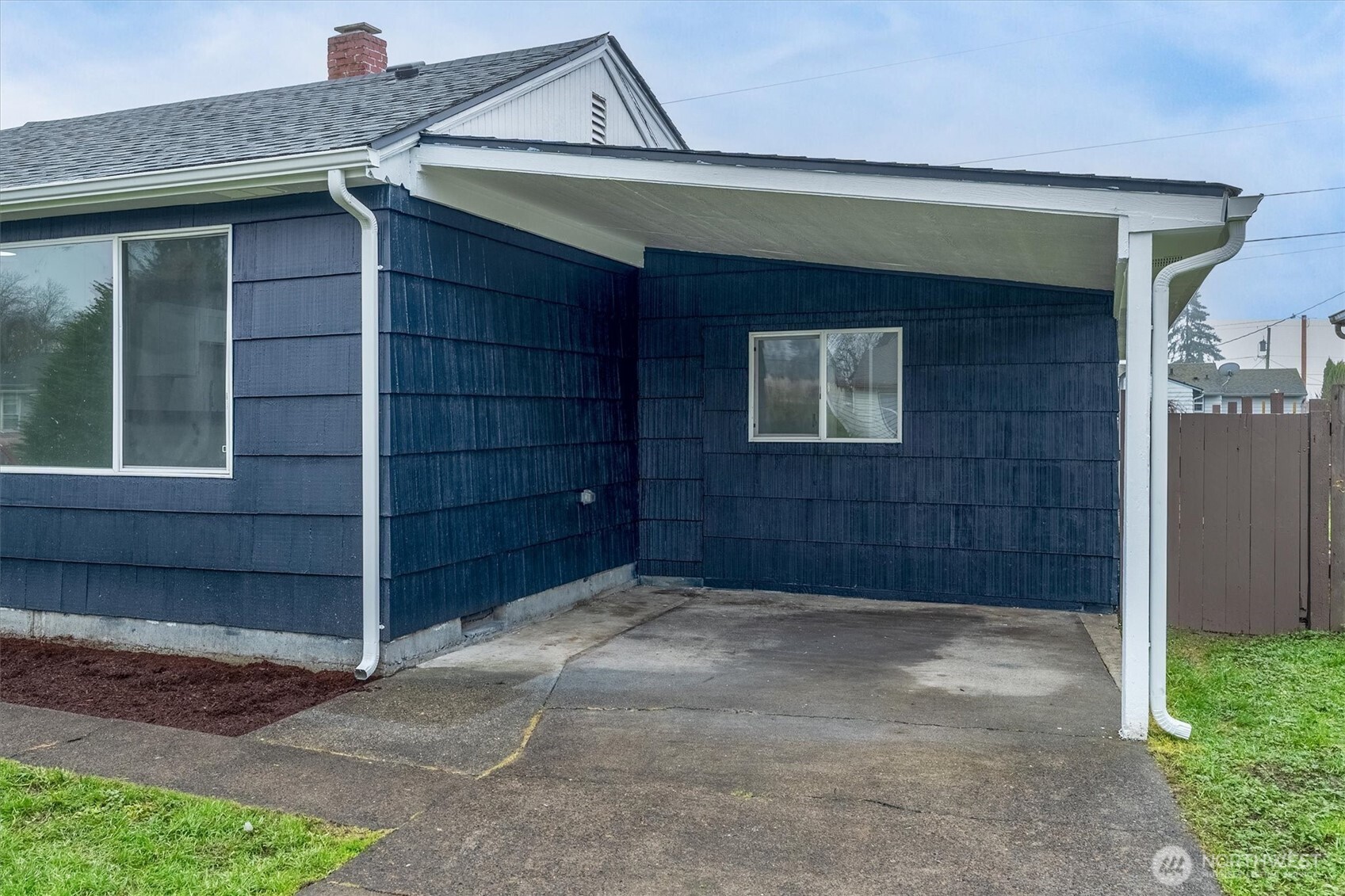 310 Cypress Street Longview, WA 98632 - Photo 40 of 40 a front view of a house