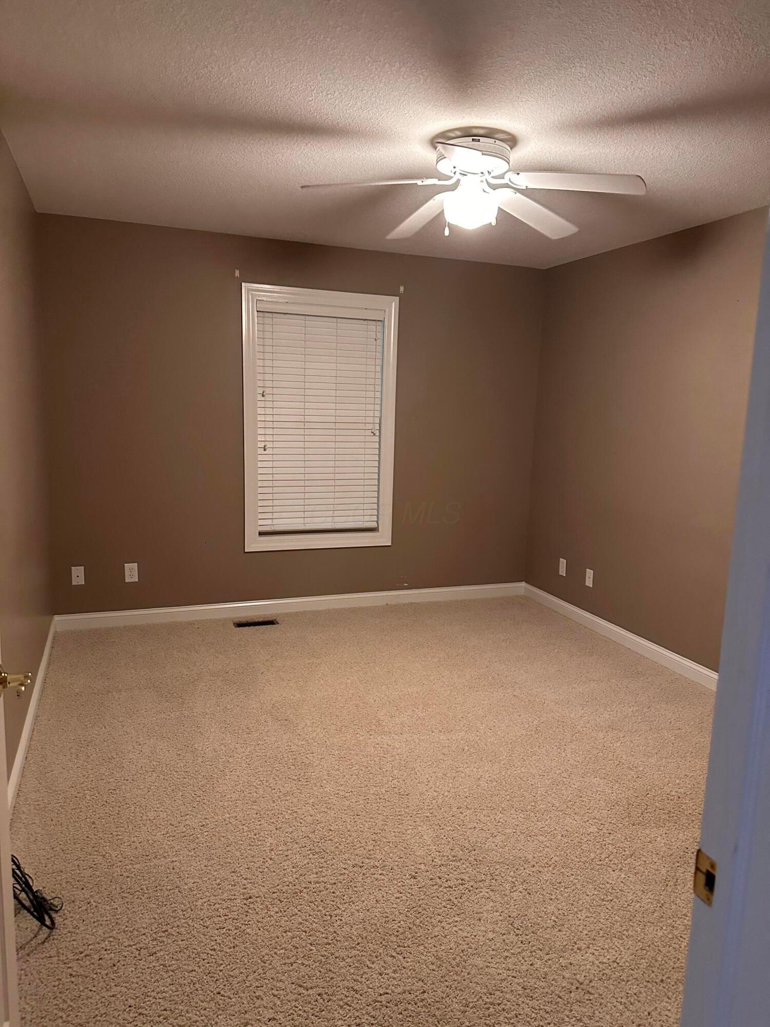 764 Stone Ridge Way Newark, OH 43055 - Photo 15 of 20 IMG_3782