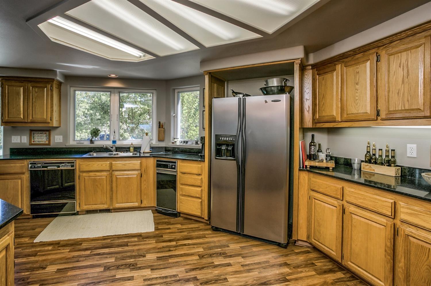 668 Espey Road Grants Pass, OR 97527 - Photo 13 of 34 Additional Photo