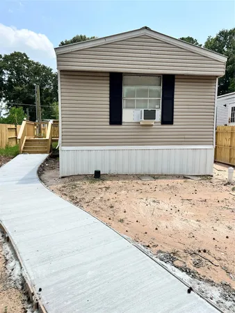 $1,250 | 21426 Dunn, New Caney, TX 77357