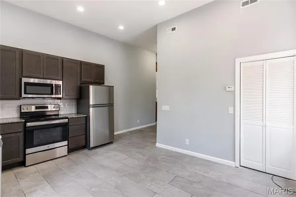 $240,000 | 3104 Wyoming Street, St. Louis, MO 63118