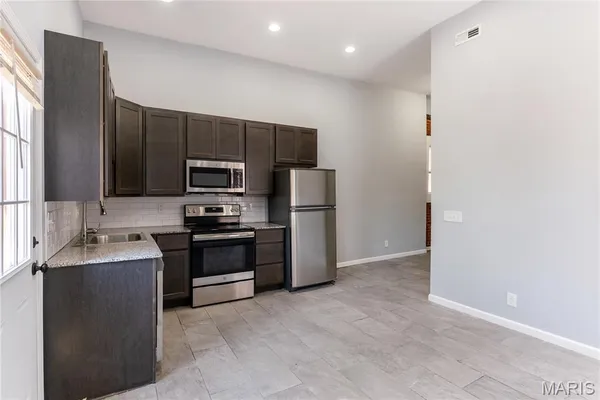 $240,000 | 3104 Wyoming Street, St. Louis, MO 63118