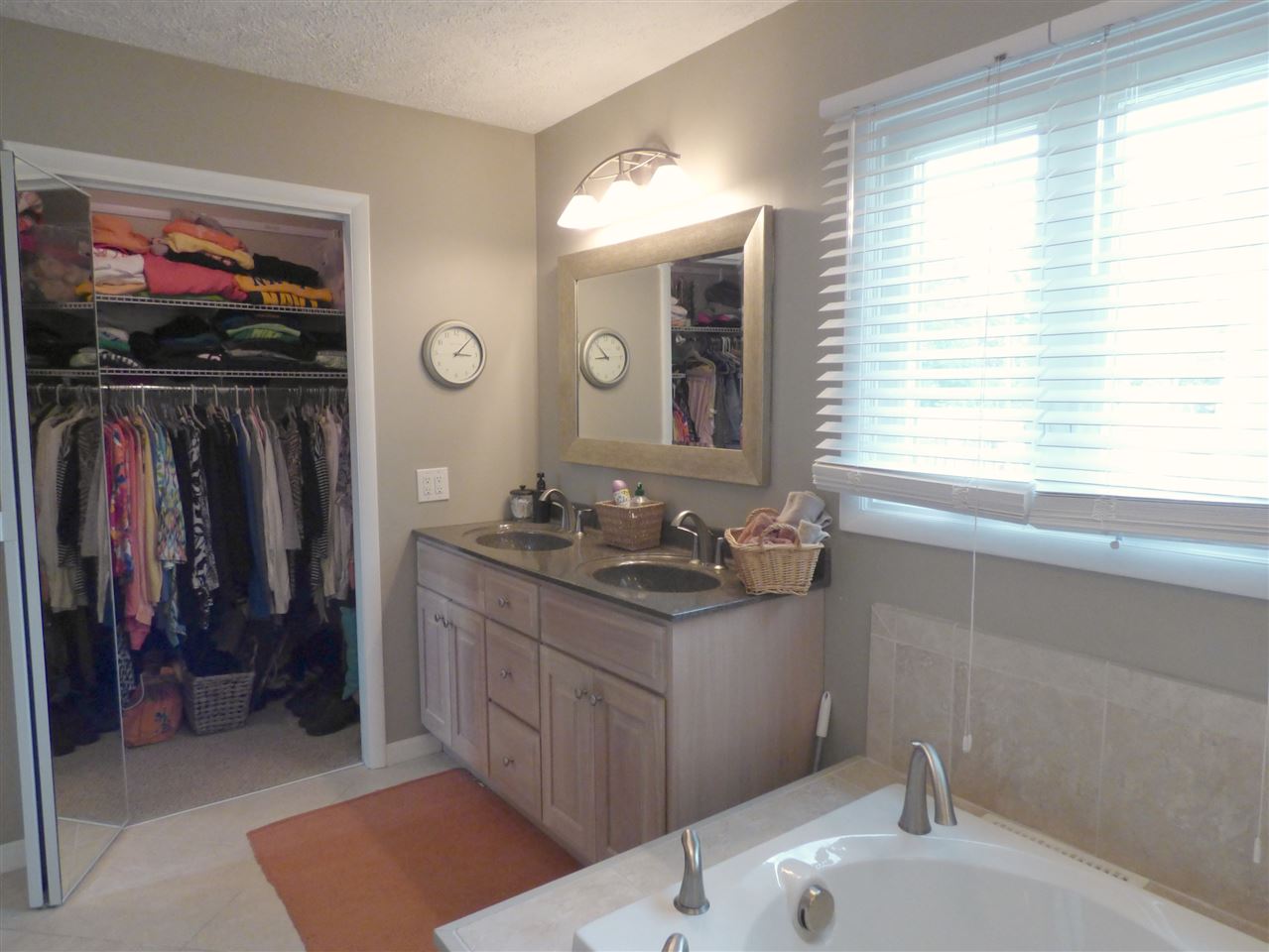 5733 York Road South Bend, IN 46614 - Photo 20 of 36 Gallery Image 20