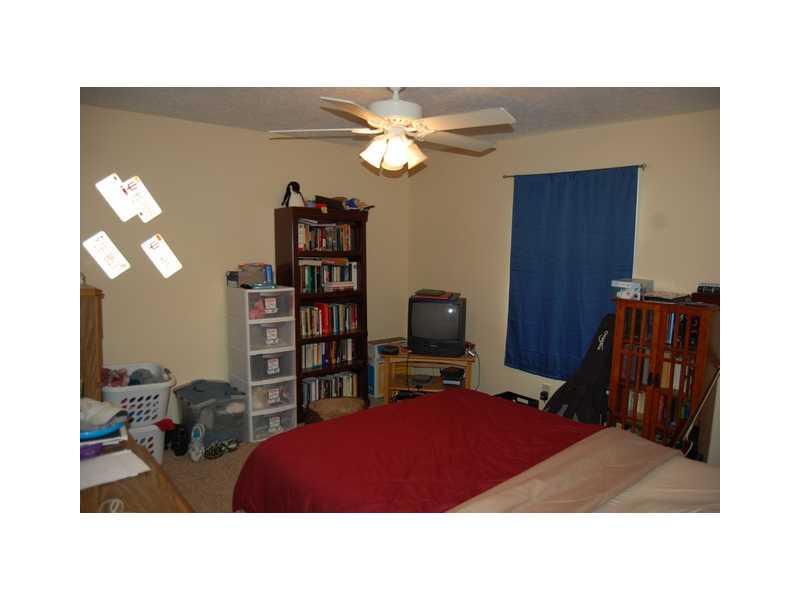 759 North Pendleton Avenue Pendleton, IN 46064 - Photo 11 of 12 Gallery Image 11