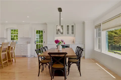 $2,998,000 | 3 Richmond Pond Drive, Westport, MA 02790
