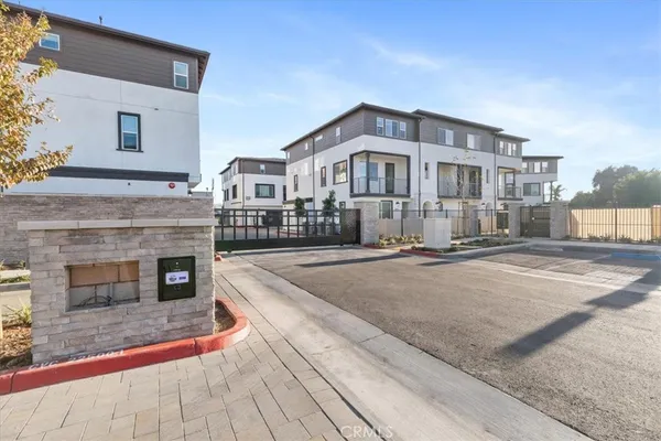 $559,990 | 3514 Van Buren Boulevard, Riverside, CA 92503