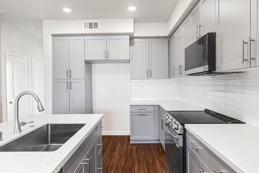 3514 Van Buren Boulevard Riverside, CA 92503 - Photo 8 of 18