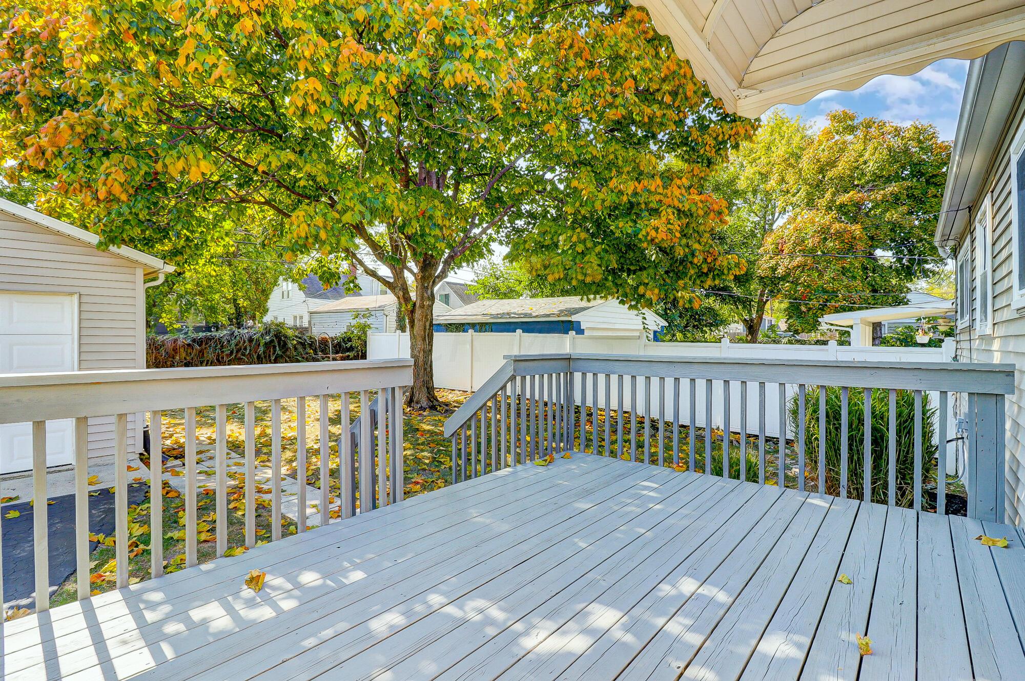 2939 Templeton Road Columbus, OH 43209 - Photo 6 of 33 Deck