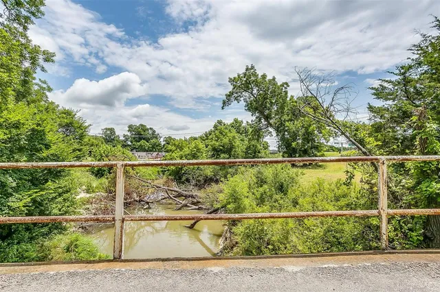 $895,000 | 4200 Interstate 20, Willow Park, TX 76087