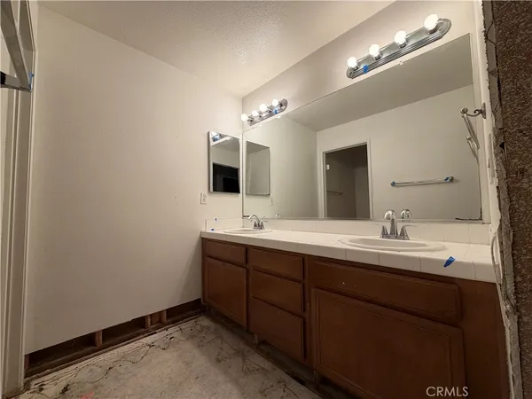 $369,950 | 801 Aria Road, Hemet, CA 92543