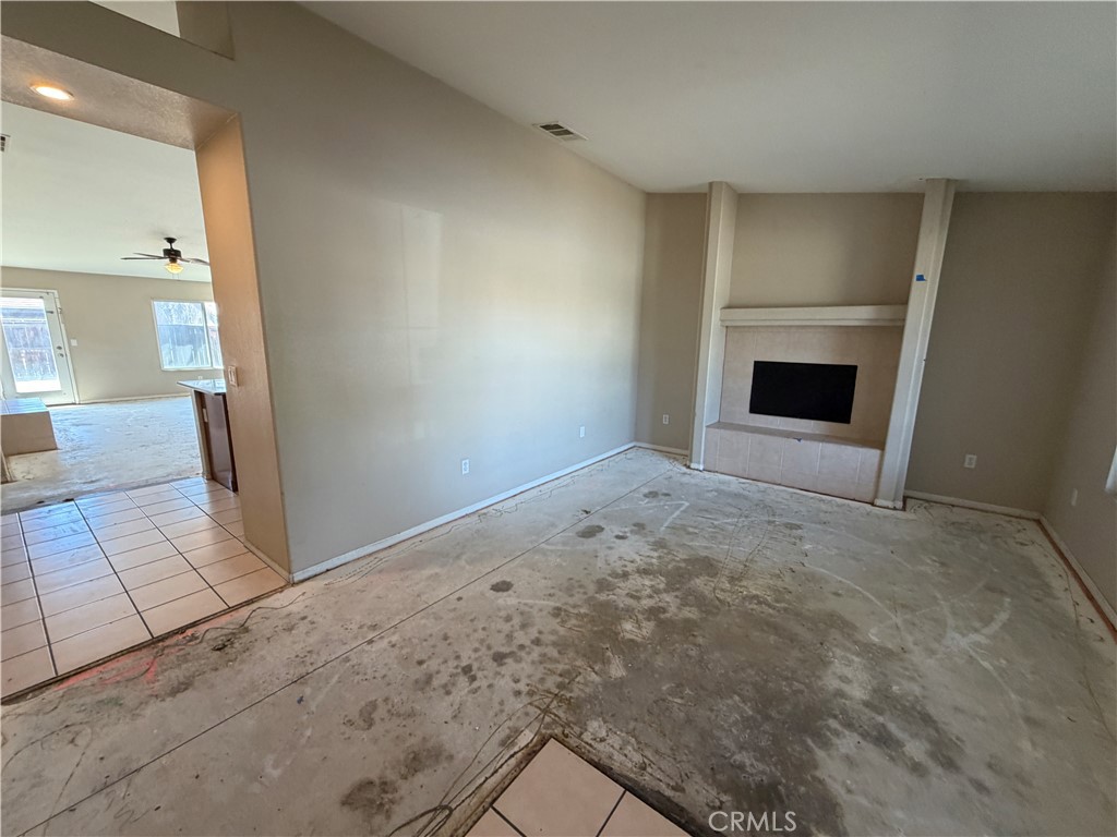 801 Aria Road Hemet, CA 92543 - Photo 2 of 21