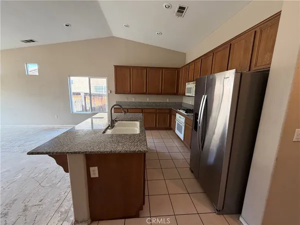$369,950 | 801 Aria Road, Hemet, CA 92543