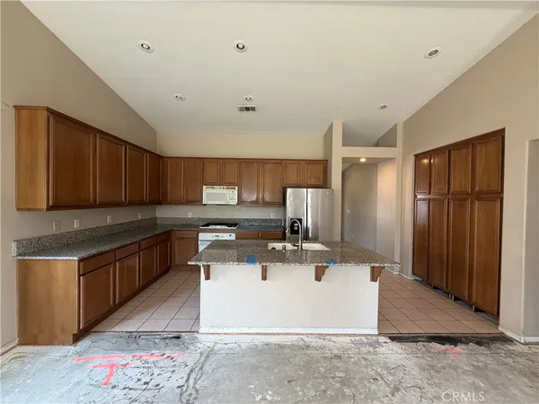 $369,950 | 801 Aria Road, Hemet, CA 92543